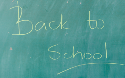 Préparer la rentrée scolaire sans se ruiner : astuces mode et budget pour habiller vos enfants